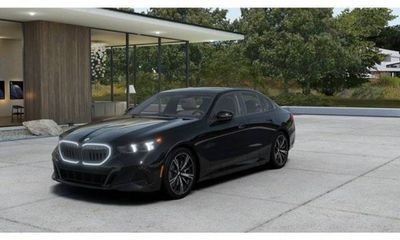2027 BMW 550e xDrive
