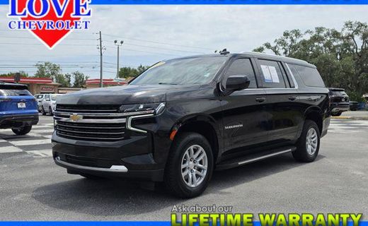 2023 Chevrolet Suburban LT