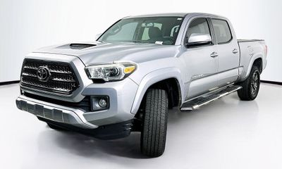 2017 Toyota Tacoma TRD Sport
