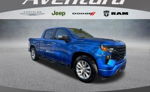 2025 Chevrolet Silverado Custom