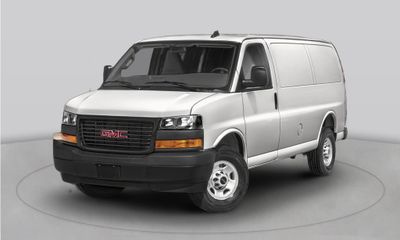 2025 GMC Savana 2500