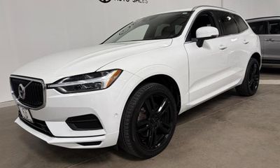 2019 Volvo XC60 Momentum