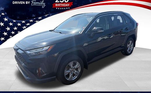 2023 Toyota RAV4 LE