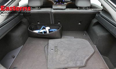 2020 Hyundai Ioniq SE