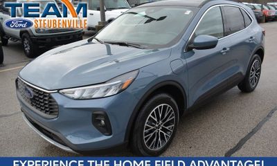 2025 Ford Escape Phev