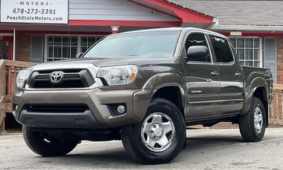 2013 Toyota Tacoma Delux