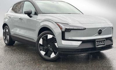 2026 Volvo EX30 Plus
