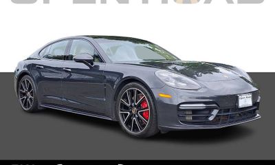 2022 Porsche Panamera GTS