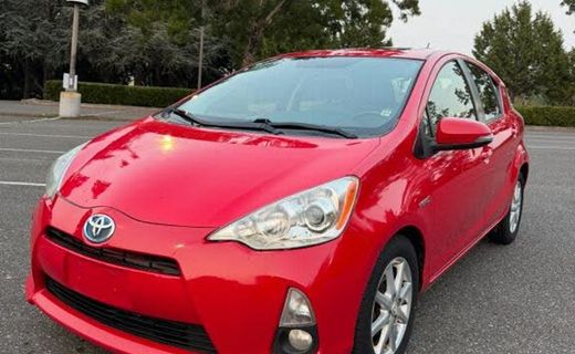 2013 Toyota Prius C Four