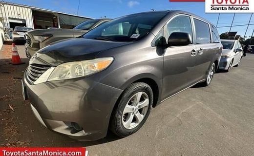 2012 Toyota Sienna LE