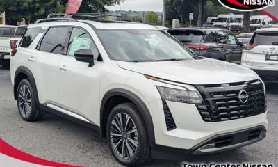 2026 Nissan Pathfinder Platinum