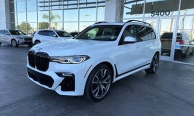 2020 BMW X7 M50I