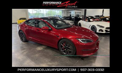 2023 Tesla Model S Plaid