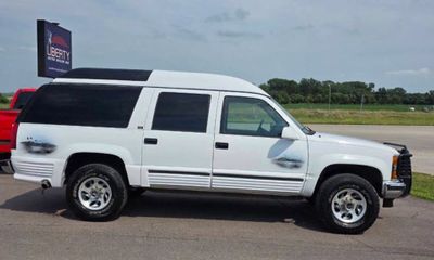 1997 Chevrolet Suburban K2500