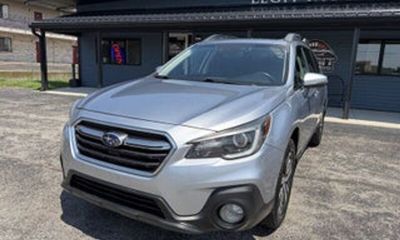 2018 Subaru Outback Limited M R