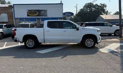 2019 Chevrolet Silverado RST