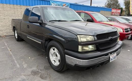 2004 Chevrolet Silverado LS