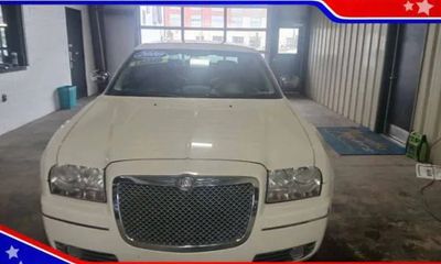 2010 Chrysler 300 Touring