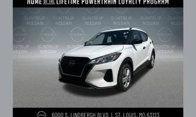 2025 Nissan Kicks Play S