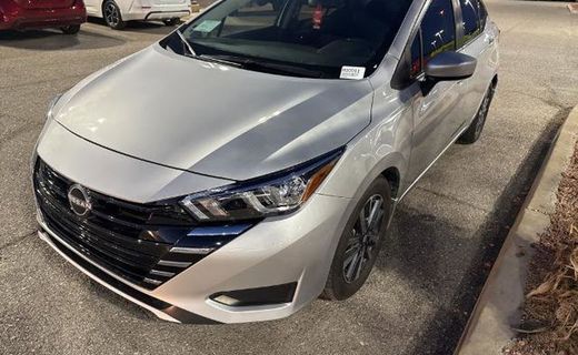 2024 Nissan Versa SV