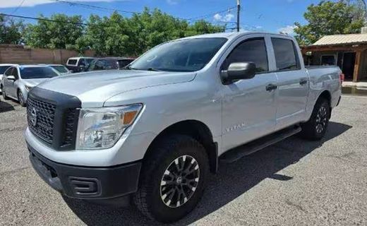 2018 Nissan Titan SV