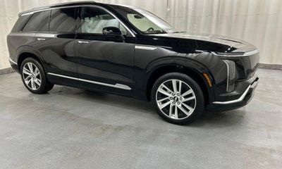2027 Cadillac Vistiq Luxury