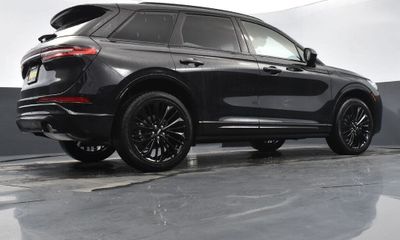 2025 Lincoln Corsair Reserve
