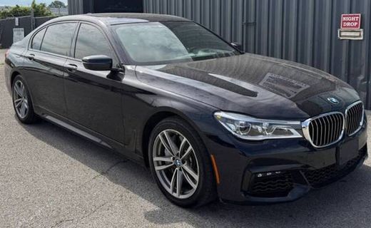 2017 BMW 750I B7