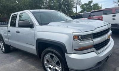 2017 Chevrolet Silverado Custom
