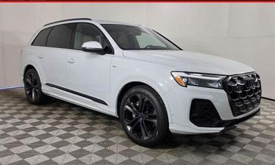 2026 Audi Q7 Quattro Premium Plus