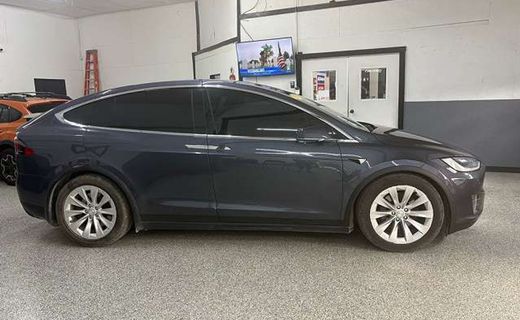 2020 Tesla Model X Long Range