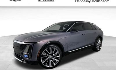 2024 Cadillac Lyriq LUX 3