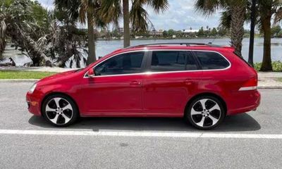 2009 Volkswagen Jetta Sportwagen 2 5 SE