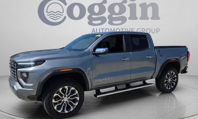 2023 GMC Canyon Denali