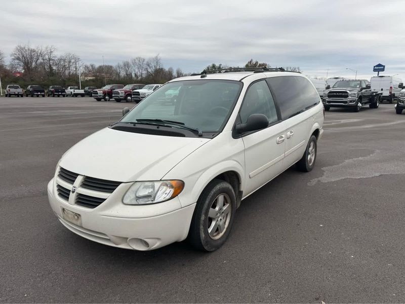 2005 Dodge Caravan/Grand Caravan — a typically priced live listing