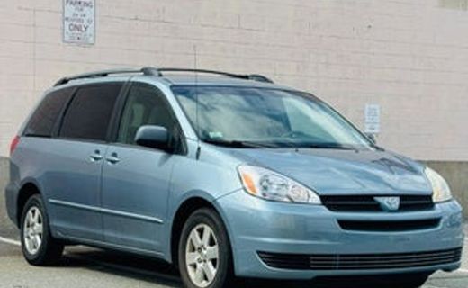 2005 Toyota Sienna LE