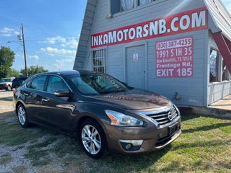 2013 Nissan Altima — a typically priced live listing