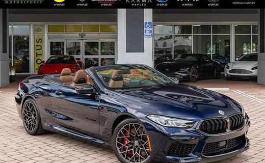 2023 BMW M8