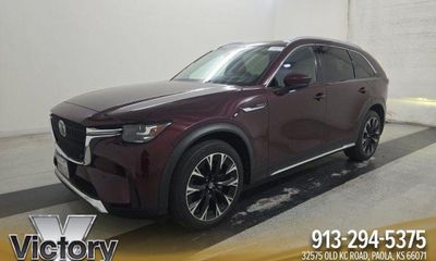 2024 Mazda CX-90 Premium Package