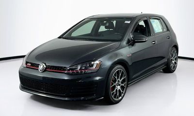 2017 Volkswagen Golf GTI S Sport SE