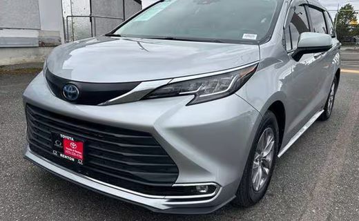 2022 Toyota Sienna XLE