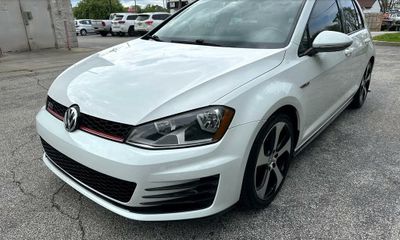 2016 Volkswagen Golf GTI 2 0T Base