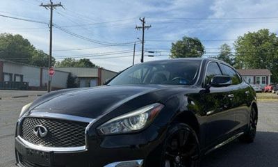 2016 Infiniti Q70L 37