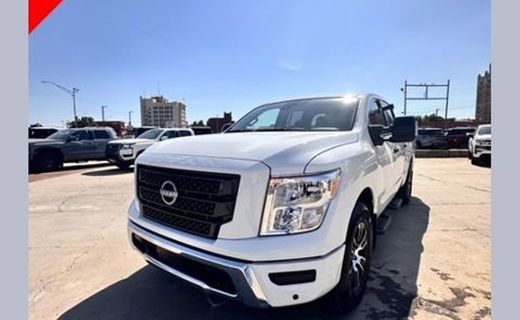2024 Nissan Titan