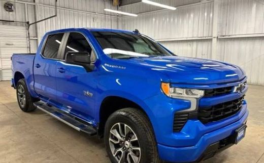 2025 Chevrolet Silverado RST