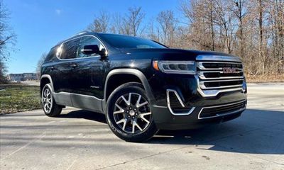 2023 GMC Acadia SLE