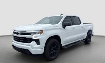 2024 Chevrolet Silverado RST