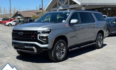 2026 Chevrolet Suburban LT