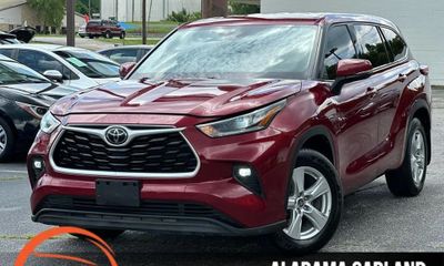 2021 Toyota Highlander LE