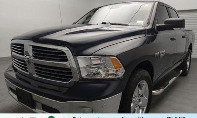2019 Ram 1500 SLT